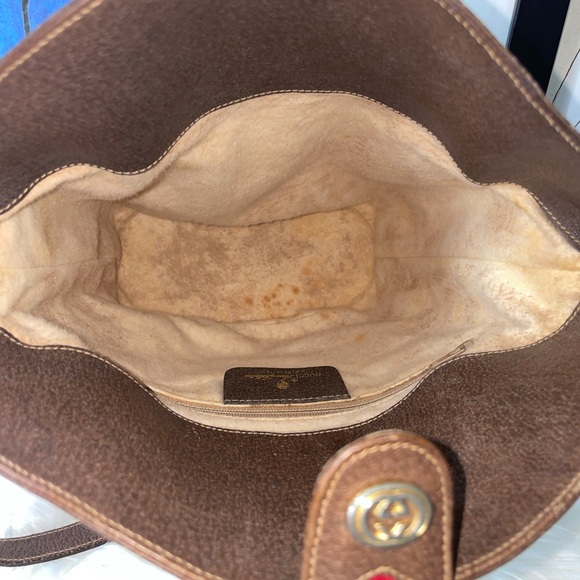 Gucci Bucket Bag (Vintage and Authentic) - Picture 16 of 16